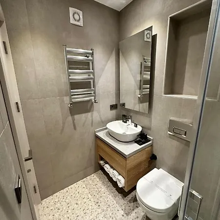 Barbaros Suites Apartment